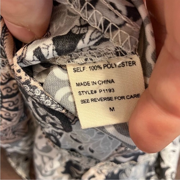 ILLA ILLA Black and Brown Boho Patterned Romper NWT - Picture 3 of 6